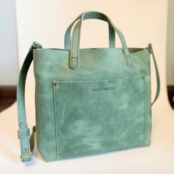 Portland Leather MEDIUM CROSSBODY TOTE Cucumber Green NEW in Box - Picture 1 of 15